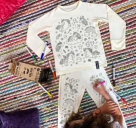 SELFIE APĢĒRBS Izkrāsot Vienradža pidžamu, izmērs 4–6 gadi (128)