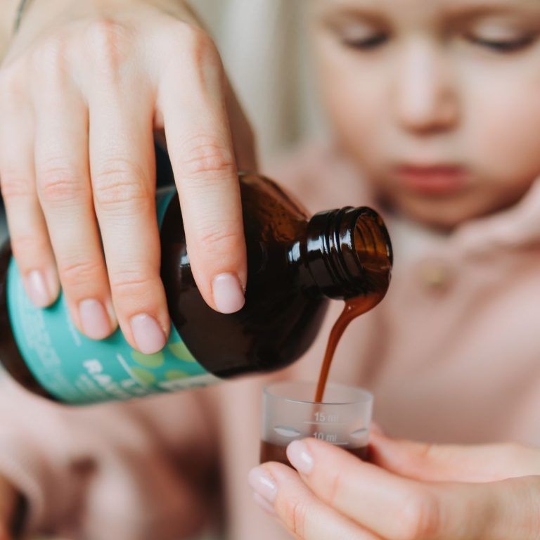 NOGEL NOGEFER dzelzs sīrups ar apelsīnu un bumbieru garšu 50 mg/15 ml, 500 ml - Image 3